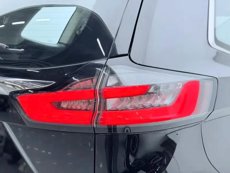 Edge 2021 PLUS EcoBoost 245 2WD Platinum Edition 5-seater — миниатюра 8