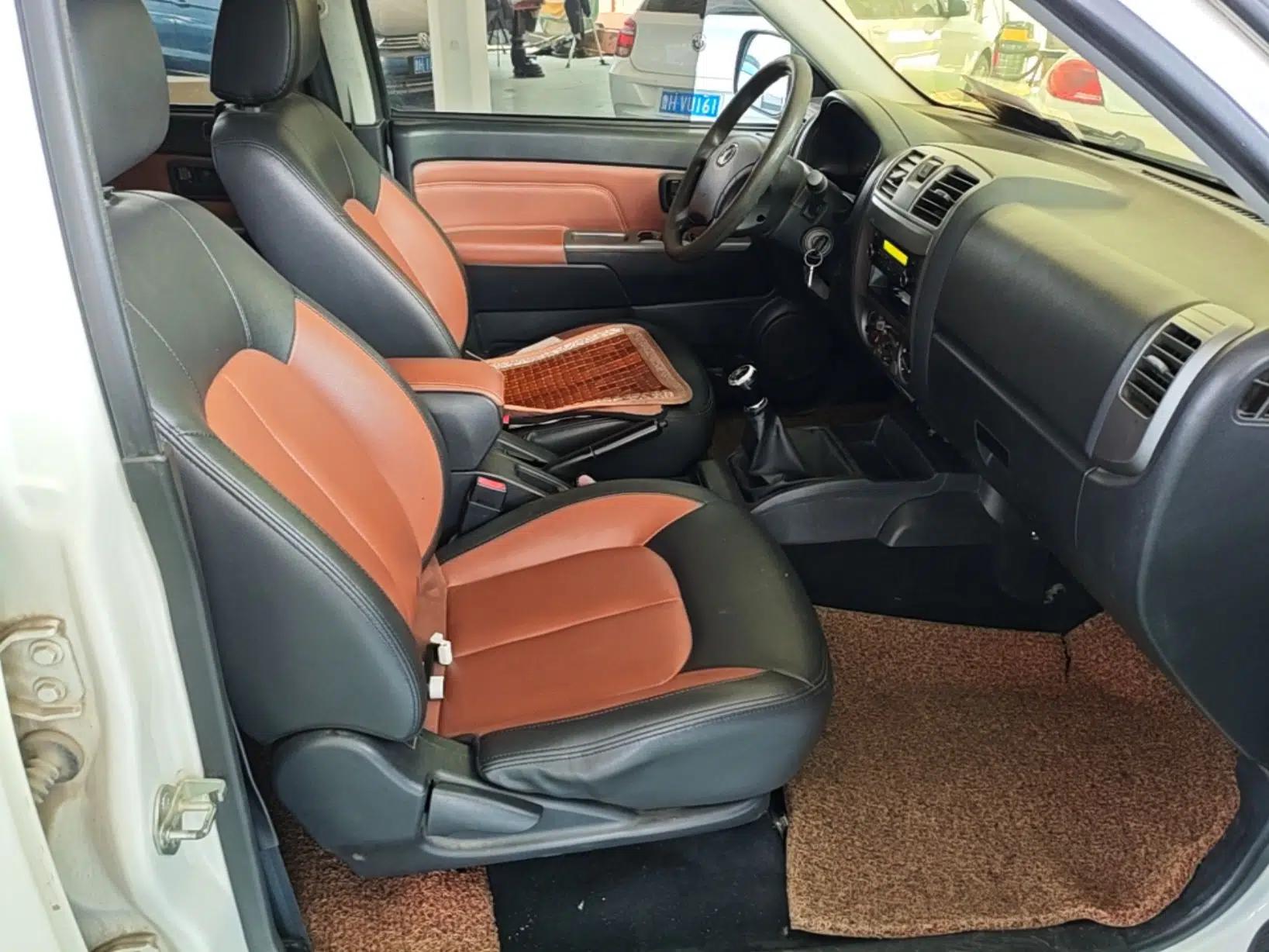 Great Wall Wingle 5 2017 2.8T Classic Edition Two-Wheel Drive Big Double-Cab GW2.8TC-2 — миниатюра 19