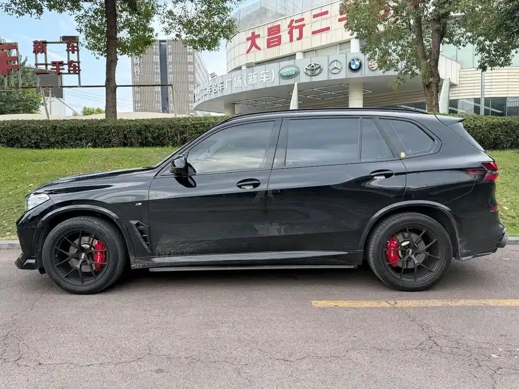 BMW X5 2022 xDrive 30Li Luxury M Sport Package — миниатюра 3