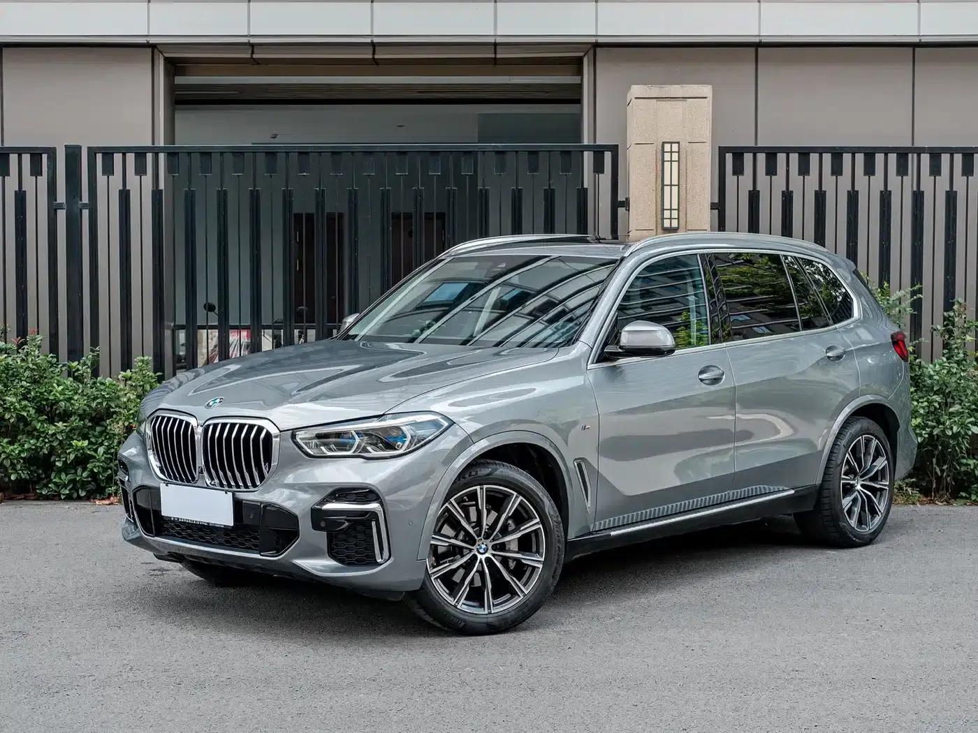 BMW X5 2022 xDrive 30Li Luxury M Sport Package — миниатюра 1