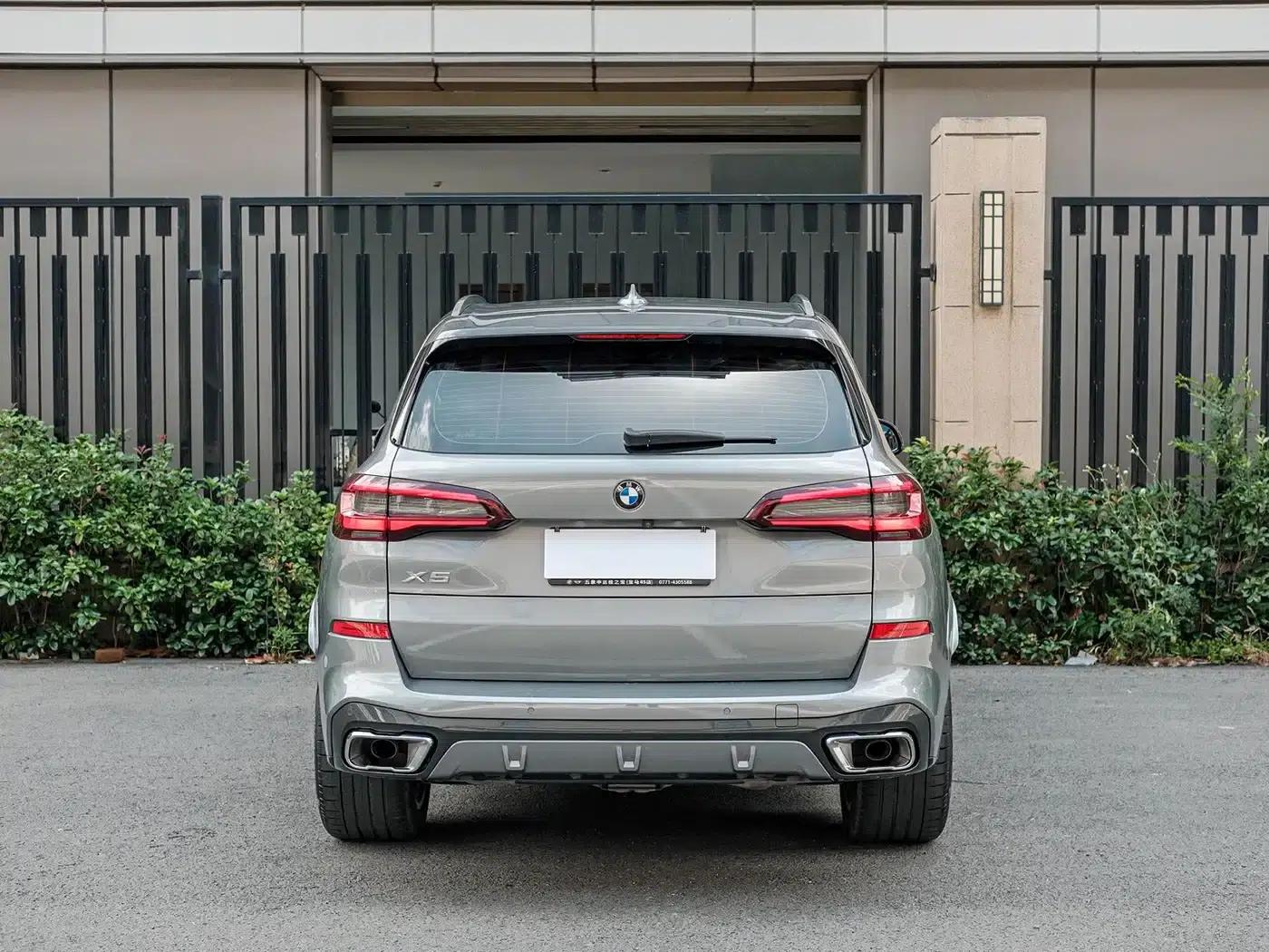 BMW X5 2022 xDrive 30Li Luxury M Sport Package — миниатюра 5