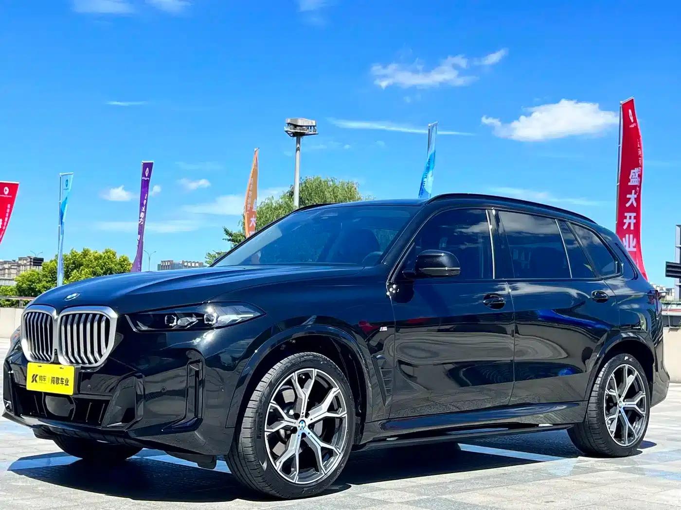 BMW X5 2023 xDrive 30Li M Sport Shadow Edition — миниатюра 1