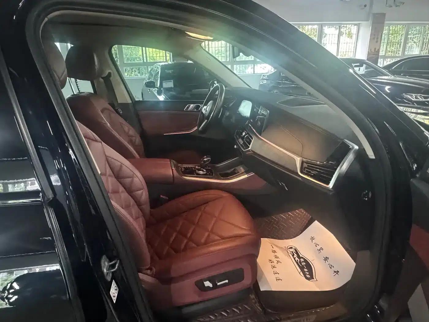 BMW X5 2023 xDrive 30Li Luxury M Sport Package — миниатюра 9