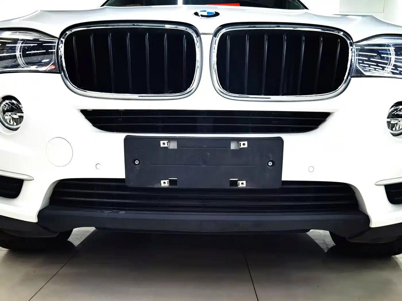 2015 BMW X5 xDrive35i China Limited Edition (Imported) — миниатюра 21