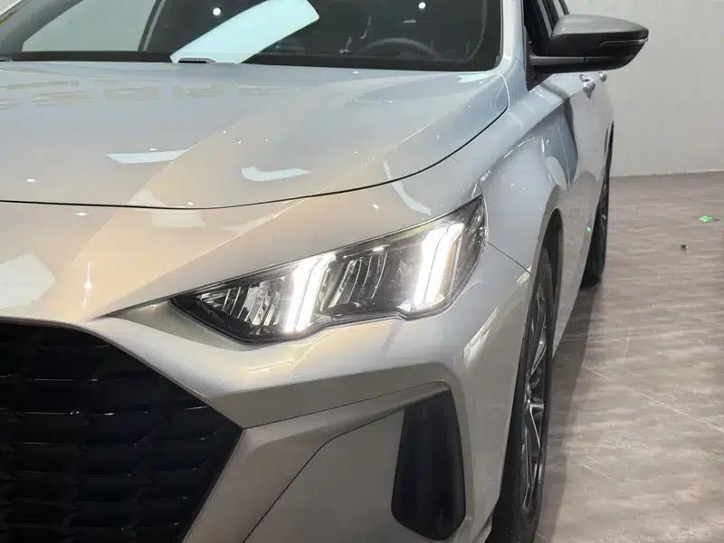Shadow Leopard 2023 2.0L DHT High-Energy Hybrid Version — миниатюра 8