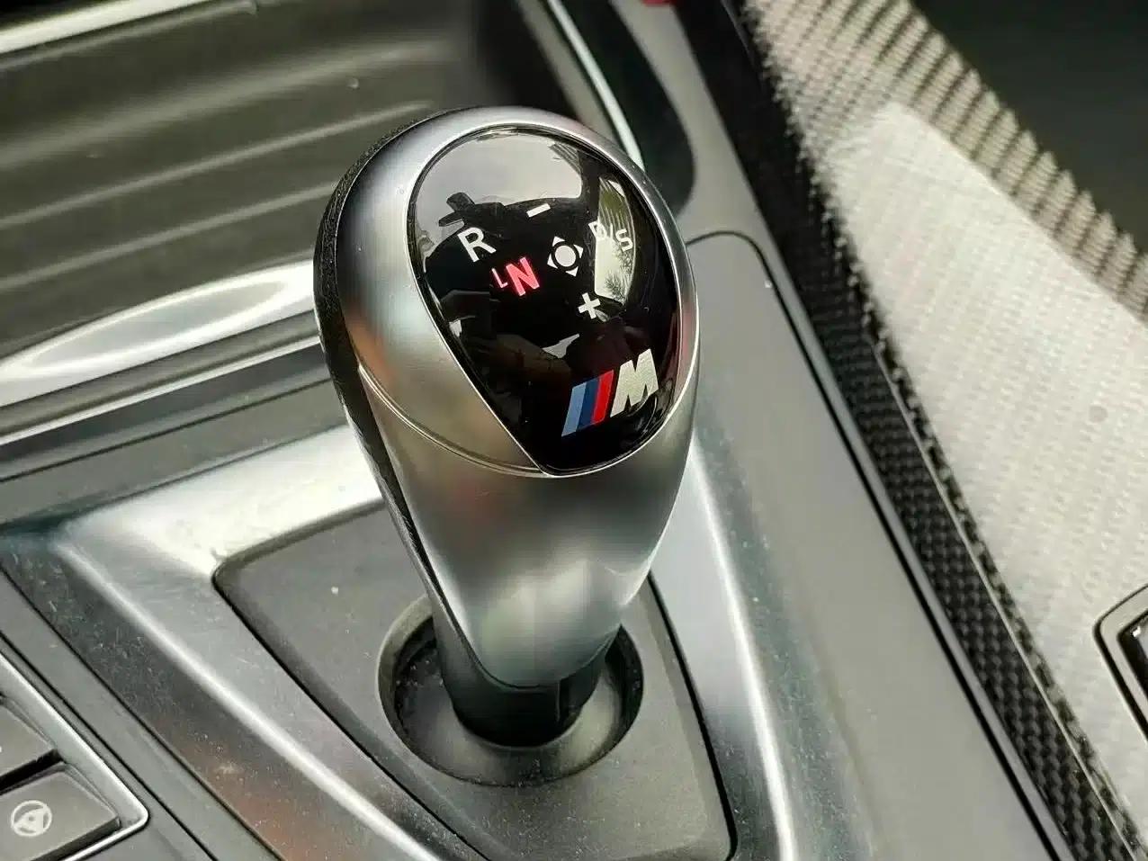 2017 BMW M4 Coupe — миниатюра 12