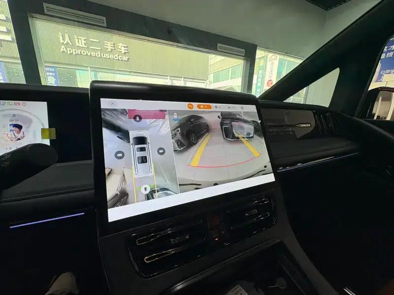 Trumpchi E9 PHEV 2024 2.0TM Champion Edition — миниатюра 8