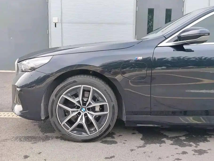 BMW i5 2025 eDrive 35L M Sport Package — миниатюра 5