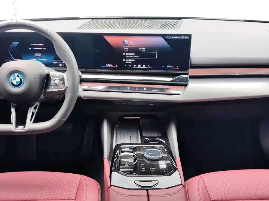 BMW i5 2025 eDrive 35L M Sport Package — миниатюра 10