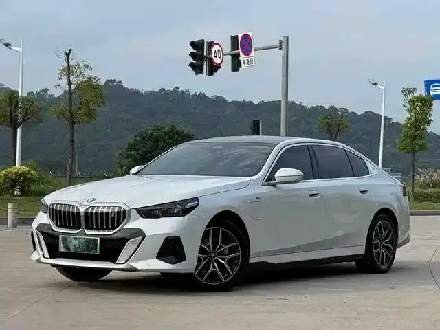 BMW i5 2024 eDrive 35L M Sport Package