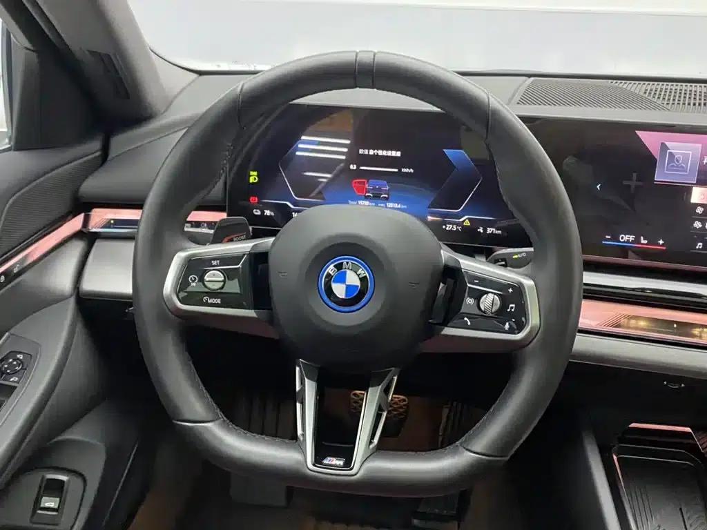 BMW i5 2024 eDrive 35L M Sport Package — миниатюра 14