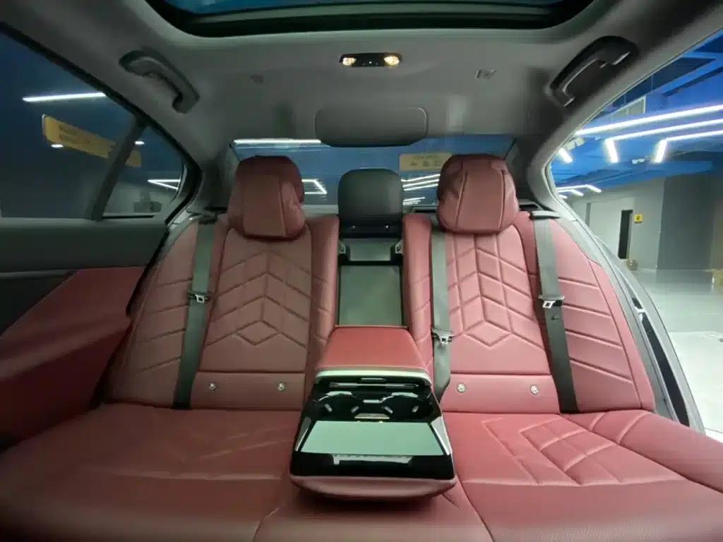 BMW i5 2024 eDrive 35L M Sport Package — миниатюра 22