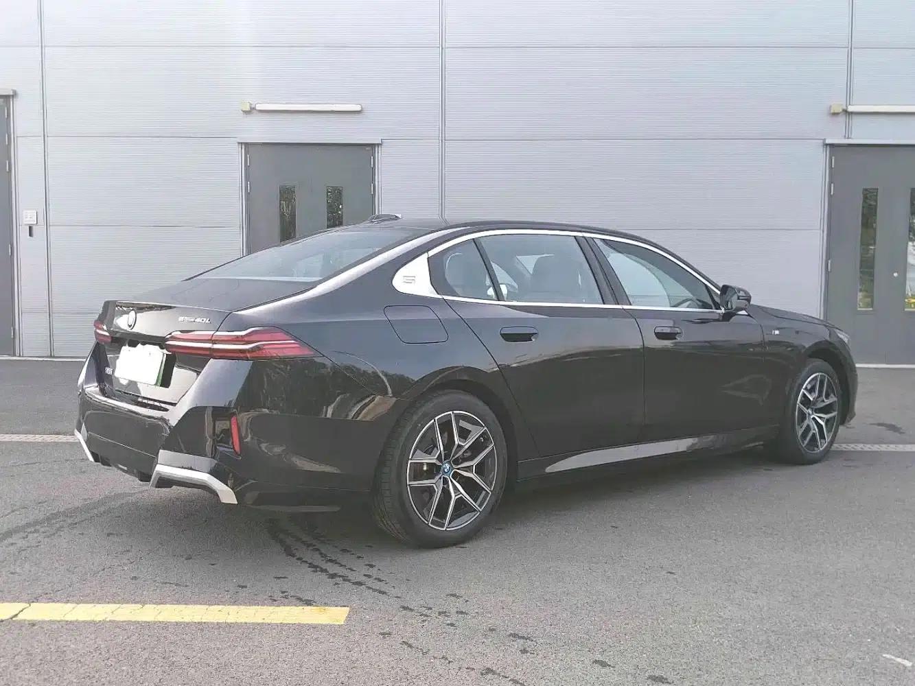 BMW i5 2025 eDrive 40L M Sport Package — миниатюра 8