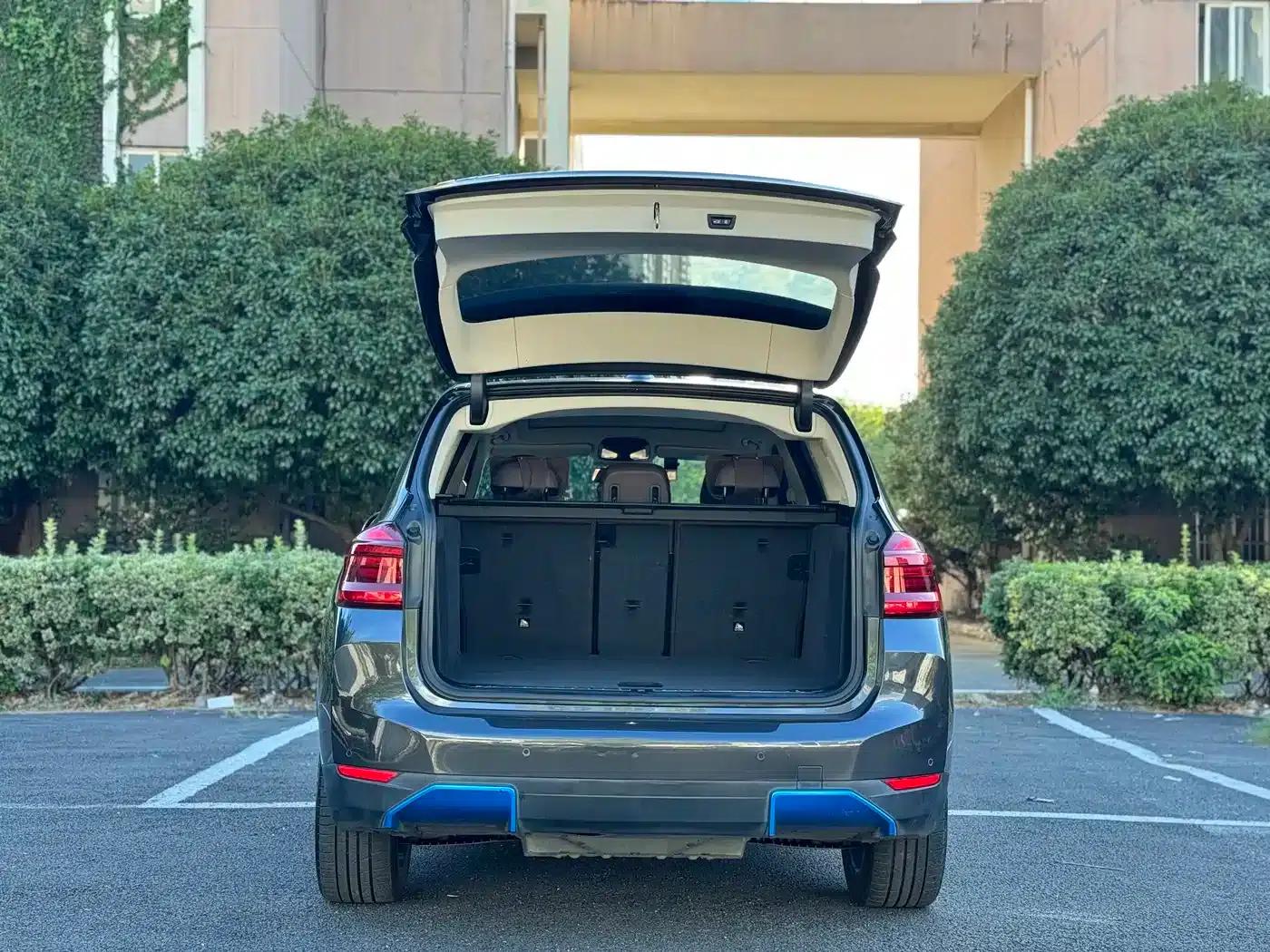 BMW iX3 2021 Leading Edition — миниатюра 8