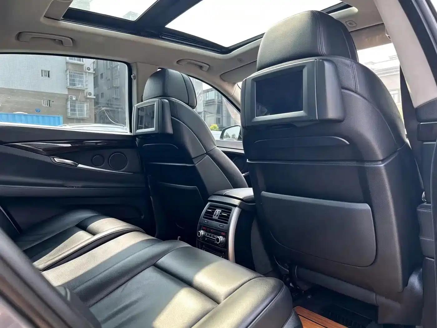 BMW 5 Series GT 2010 535i Luxury — миниатюра 15