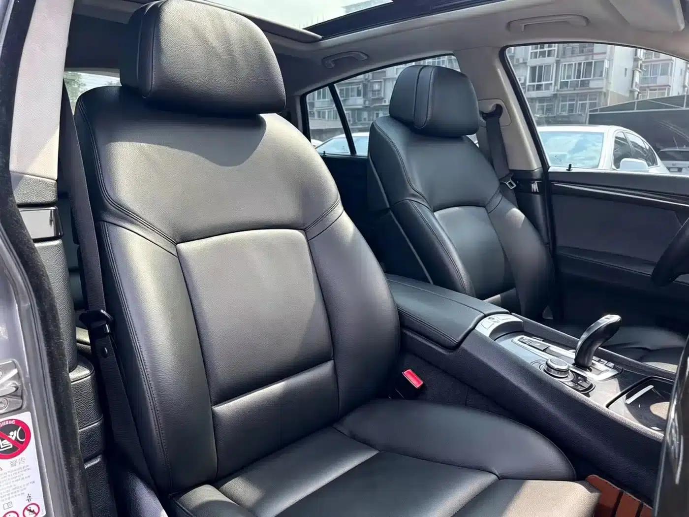 BMW 5 Series GT 2010 535i Luxury — миниатюра 17