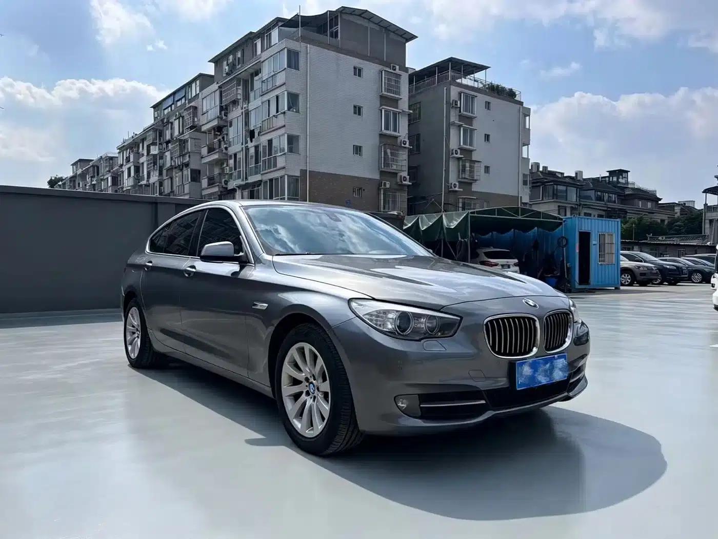 BMW 5 Series GT 2010 535i Luxury — миниатюра 3
