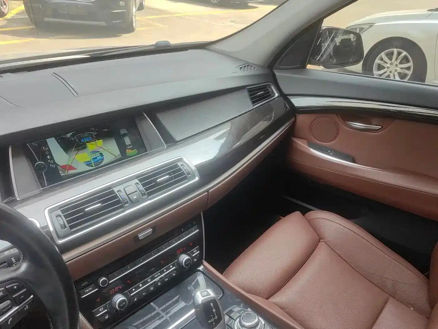 BMW 5 Series GT 2013 535i Elegant Edition — миниатюра 7