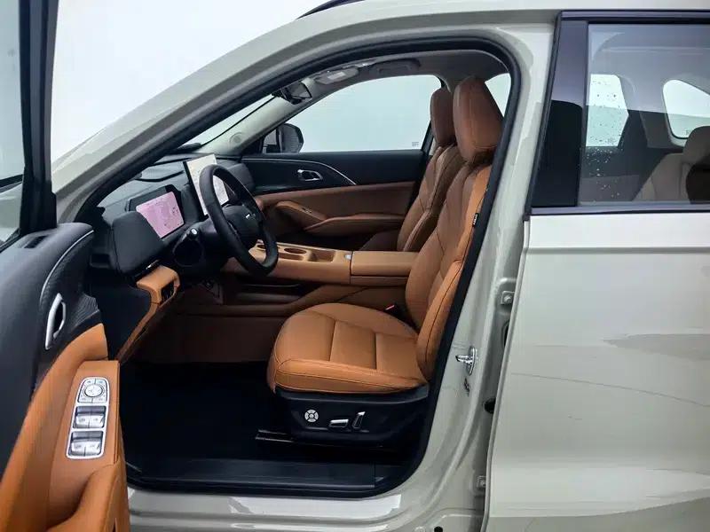 Haval Xiaolong MAX 2025 1.5L Hi4 165 Ultra Smart Driving Edition — миниатюра 19