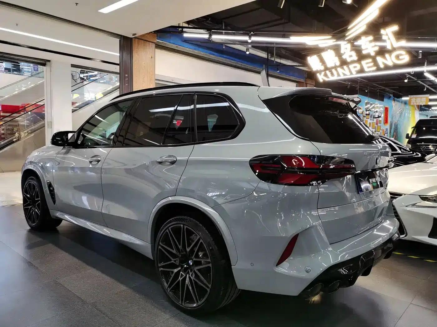 2023 BMW X5 M Competition — миниатюра 3