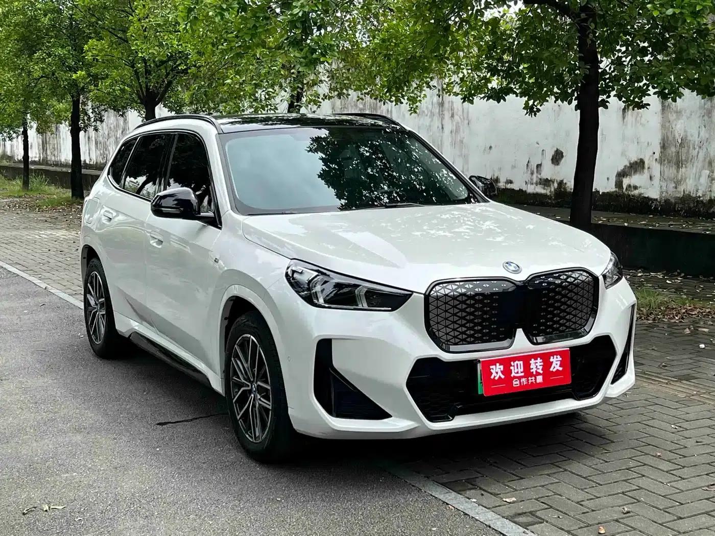 BMW iX1 2025 eDrive25L M Sport Package — миниатюра 3