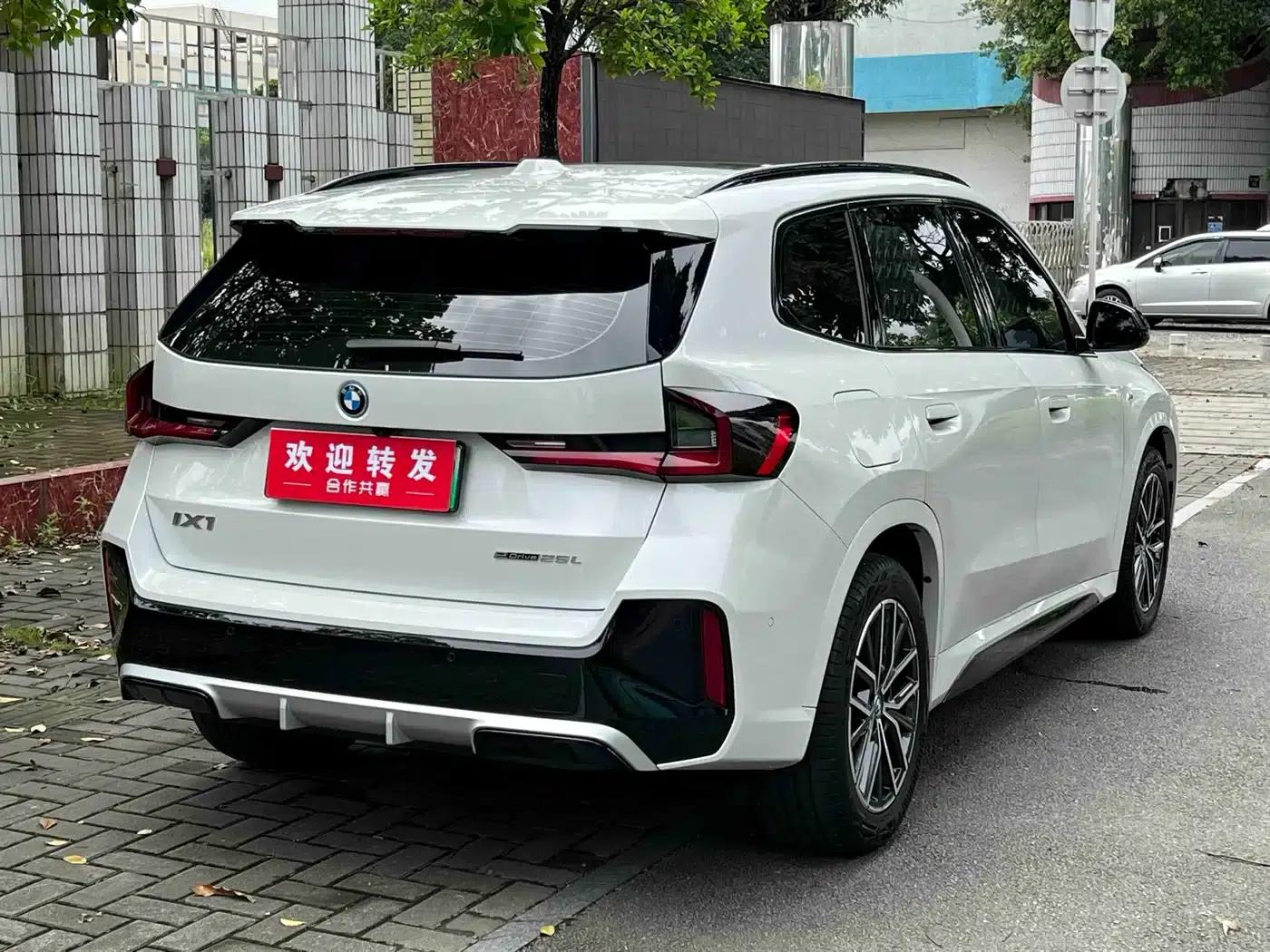 BMW iX1 2025 eDrive25L M Sport Package — миниатюра 4