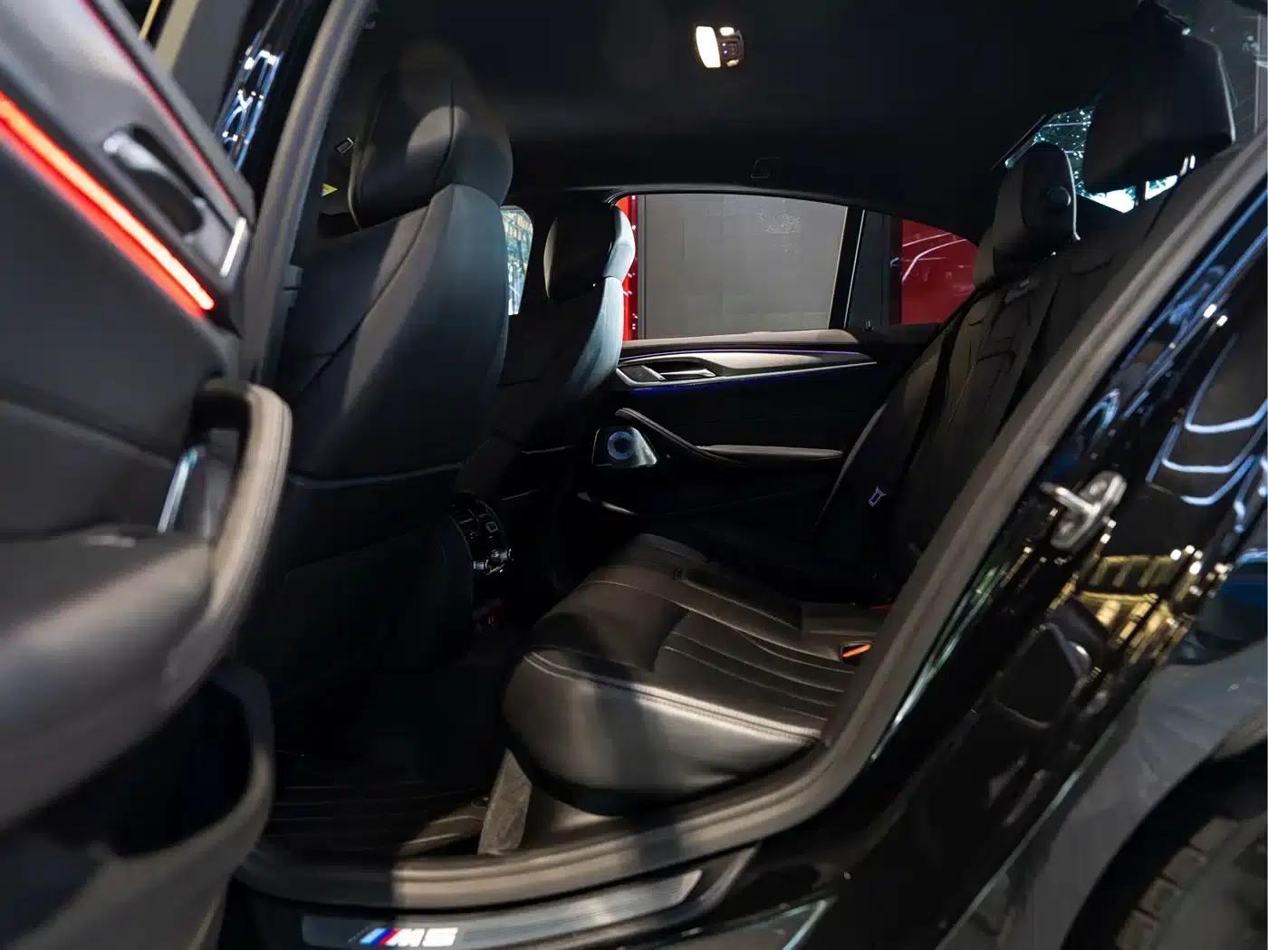 2021 BMW M5 — миниатюра 28