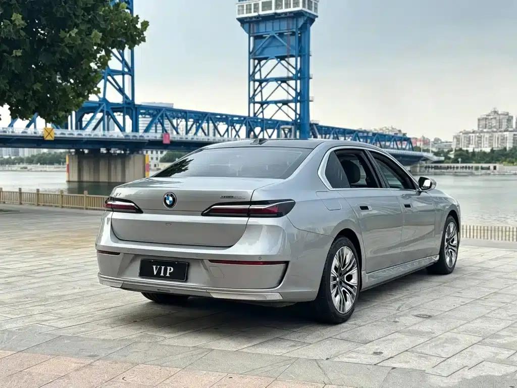BMW i7 2023 eDrive50L Leading M Sport Package — миниатюра 9