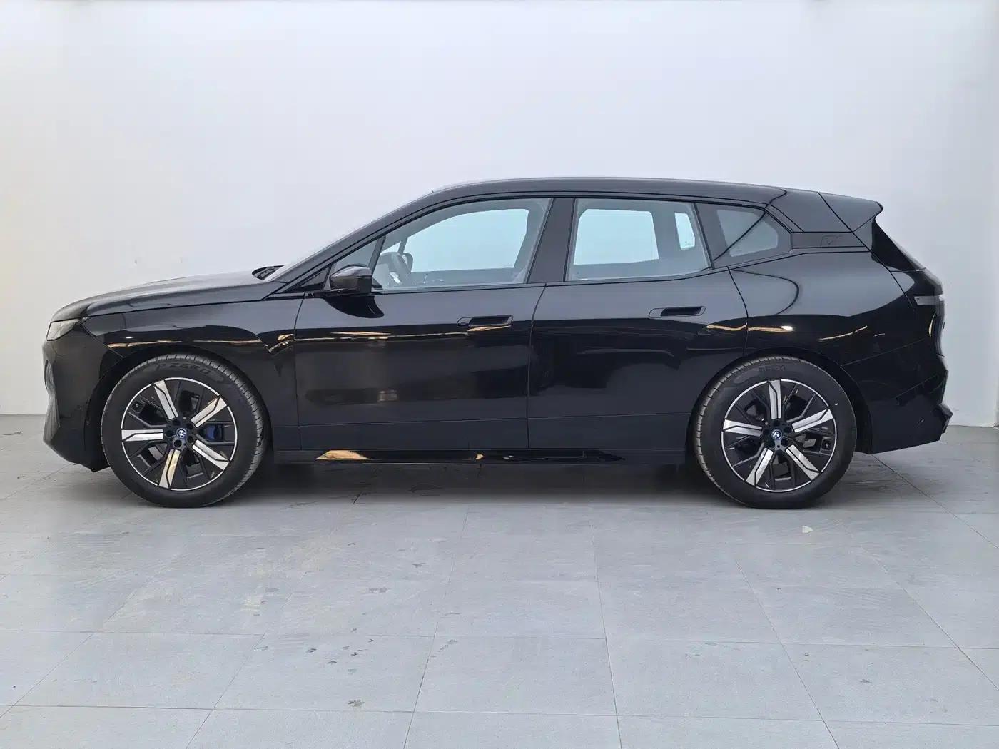 BMW iX 2023 Facelift xDrive50 — миниатюра 3