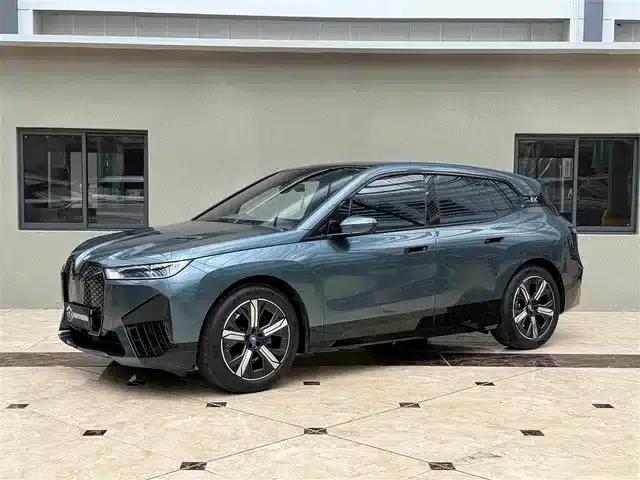 BMW iX 2023 xDrive40