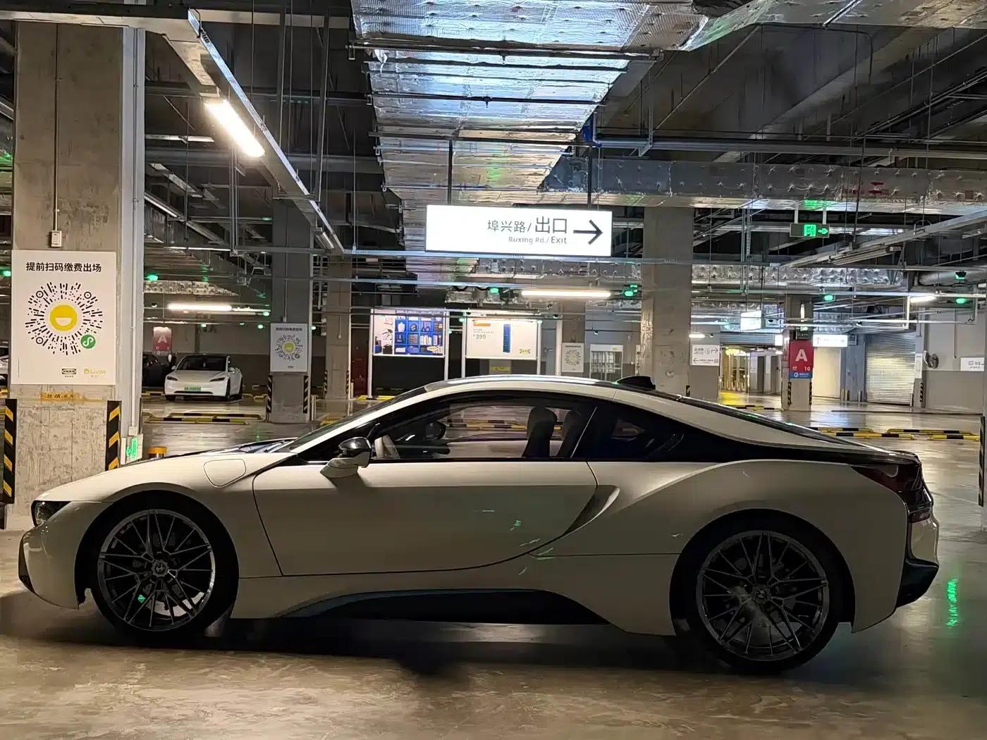 BMW i8 2014 Standard Edition — миниатюра 4