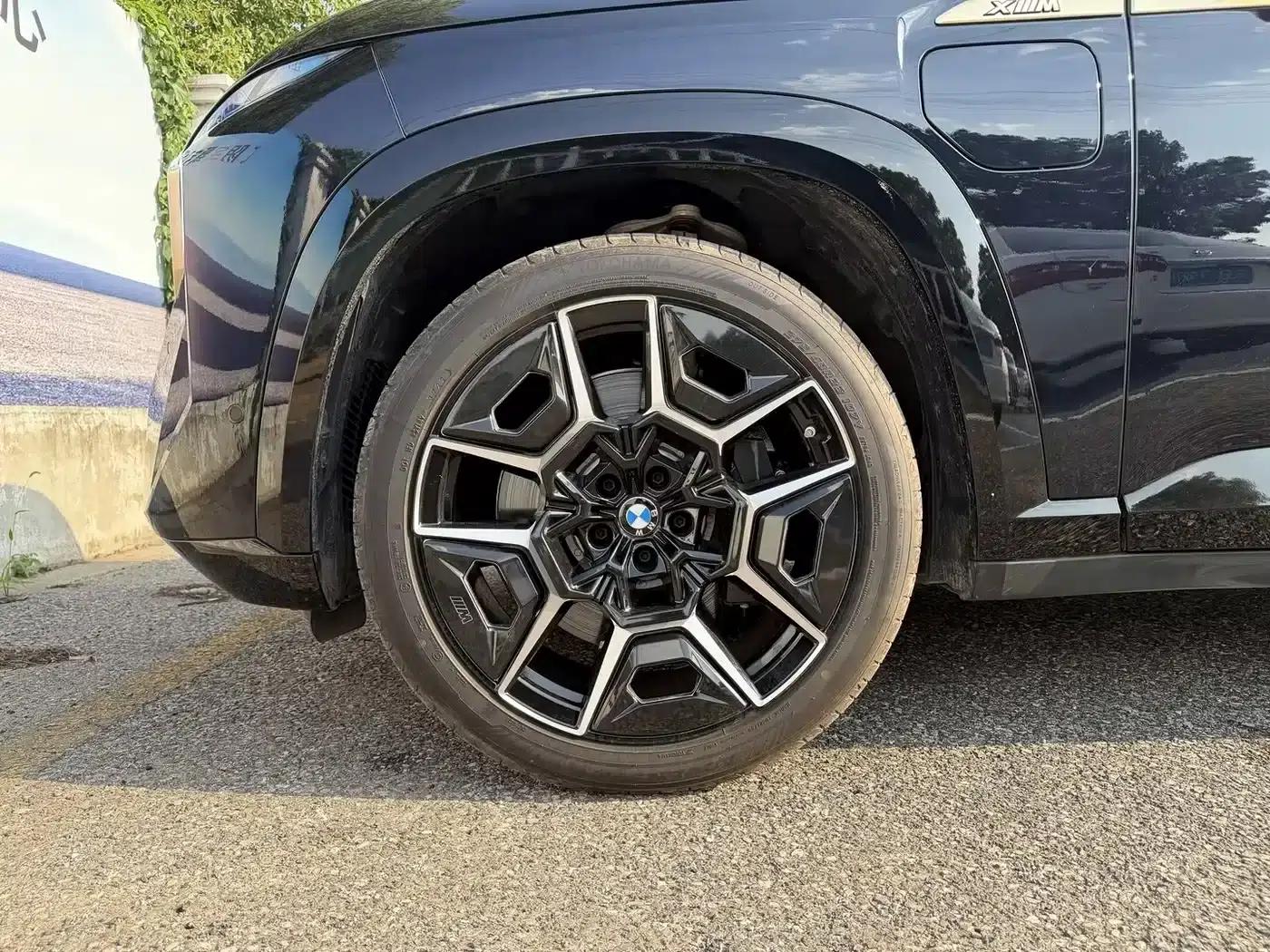 BMW XM 2023 Base Model — миниатюра 7