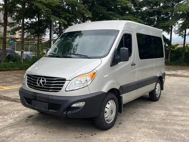 Starray 2022 2.0T Diesel Fuel-Saving King PLUS Business Edition Mid-Wheelbase 10-12 Seats