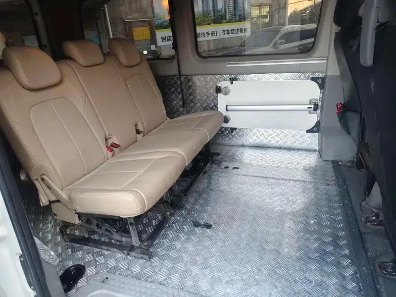 Starlight 2013 1.9T 4 Series Star Express — миниатюра 8
