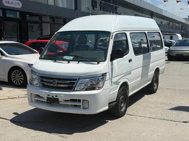 Jinbei Haishi 2016 2.0L Luxury V19
