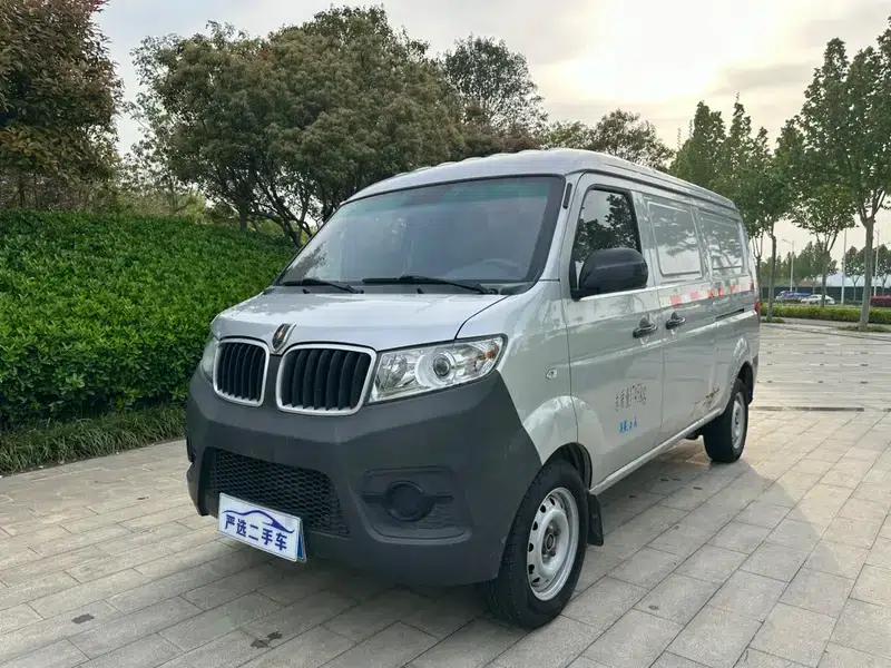 Little Sea Lion X30 2020 Model 1.5L National VI Van Super Enjoyment Edition SWC15M — миниатюра 1