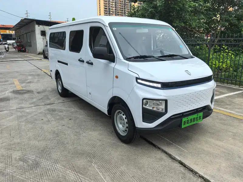 Geely E6 2026 Comfort Edition Standard Top 6 Seats — миниатюра 3
