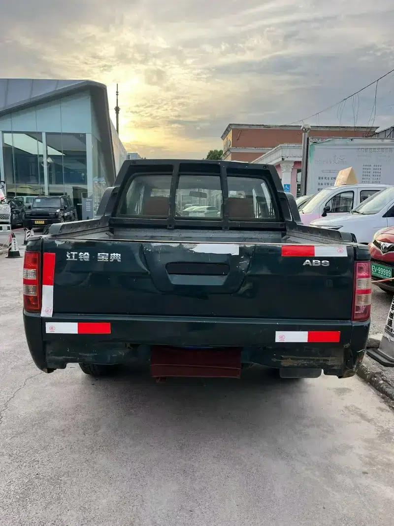 Baodian 2018 Model 2.9T New Value Two-Wheel Drive Diesel Luxury Standard Cargo Box JX4D30B5L — миниатюра 5
