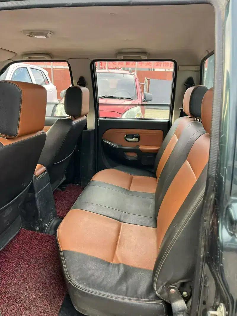 Baodian 2018 Model 2.9T New Value Two-Wheel Drive Diesel Luxury Standard Cargo Box JX4D30B5L — миниатюра 9