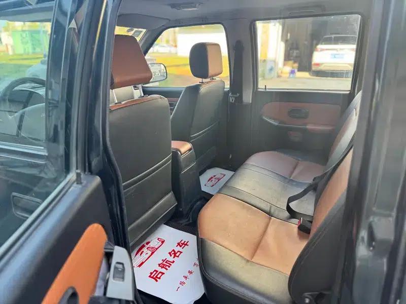 Baodian 2018 Model 2.9T New Value Two-Wheel Drive Diesel Comfort Edition with Extended Cargo Box JX4D30B5L — миниатюра 9