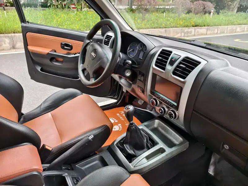 Baodian 2018 Model 2.9T New Value Two-Wheel Drive Diesel Luxury Standard Cargo Box JX4D30B5L — миниатюра 11