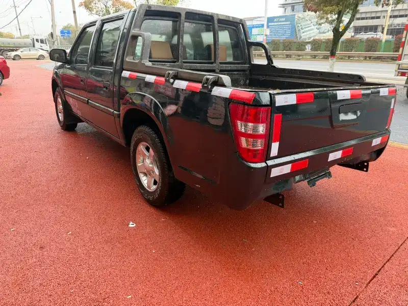 Baodian 2018 Model 2.9T New Value Two-Wheel Drive Diesel Comfort Standard Cargo Box JX4D30B5L — миниатюра 4
