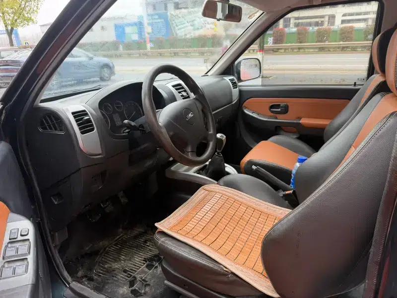 Baodian 2018 Model 2.9T New Value Two-Wheel Drive Diesel Comfort Standard Cargo Box JX4D30B5L — миниатюра 8