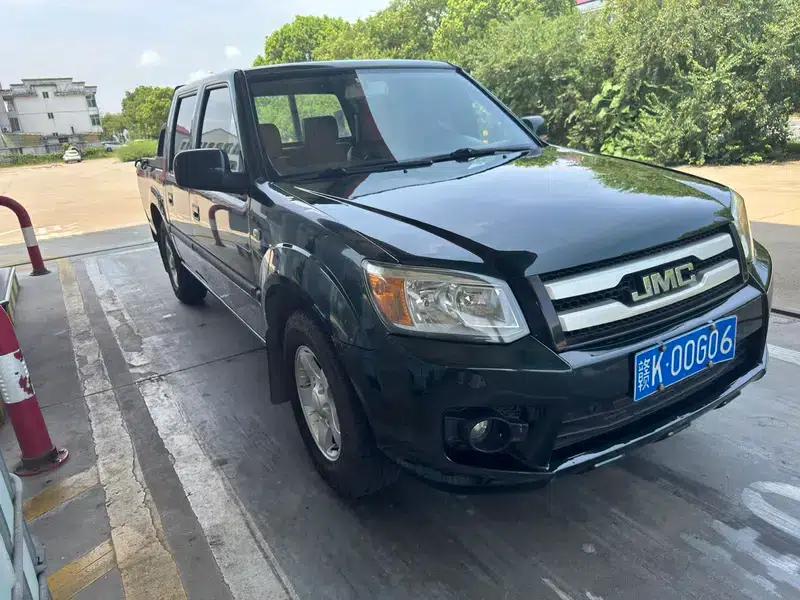 Baodian 2018 Model 2.9T New Value Two-Wheel Drive Diesel Luxury Standard Cargo Box JX4D30B5L — миниатюра 3