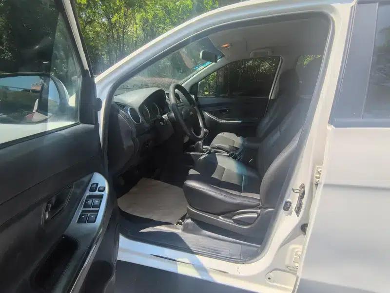 Territory Tiger 7 2016 2.4L Two-Wheel Drive Luxury Edition 4G69 — миниатюра 18