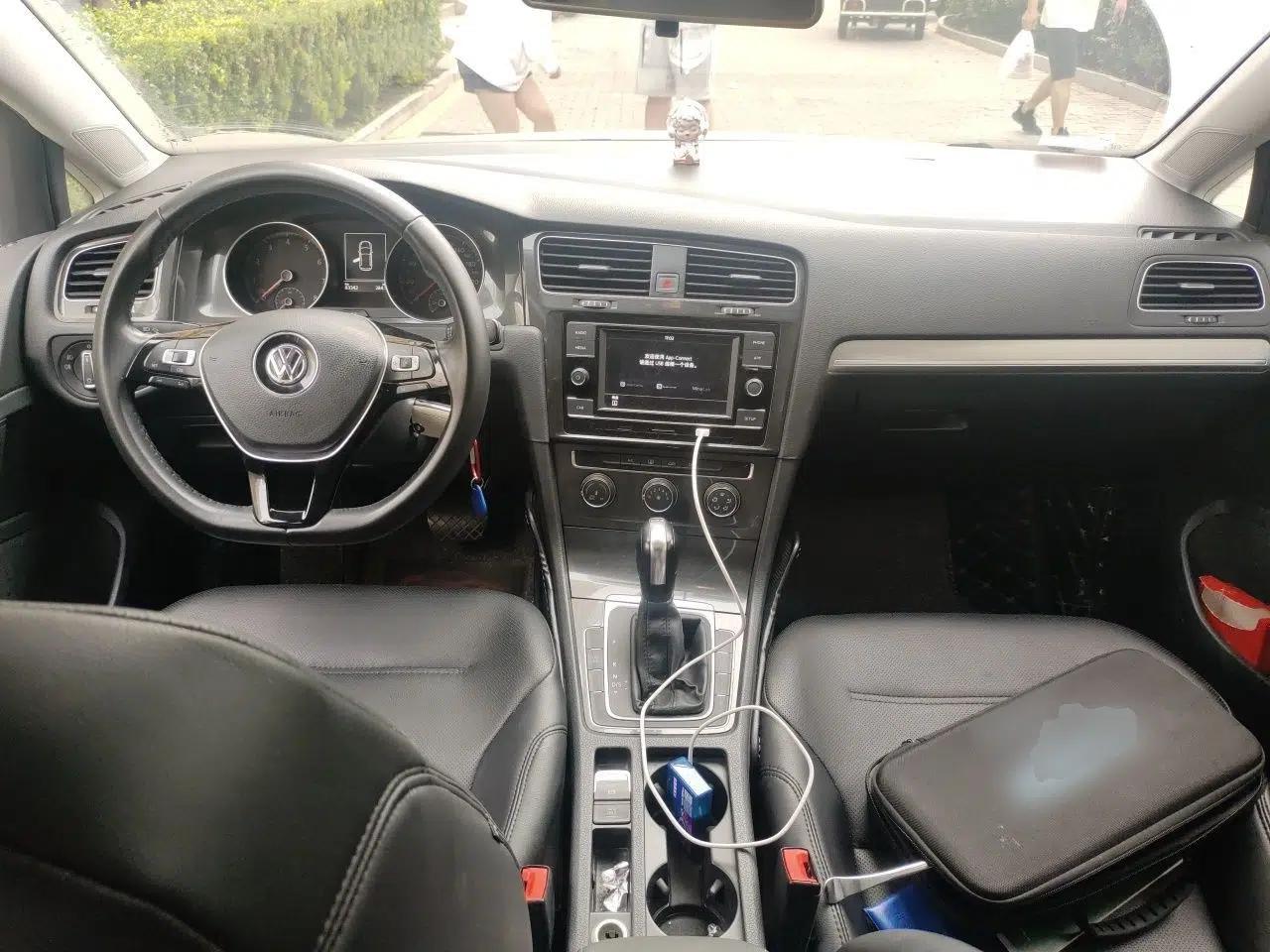 Volkswagen Golf 2018 180TSI Automatic Comfort Model — миниатюра 9