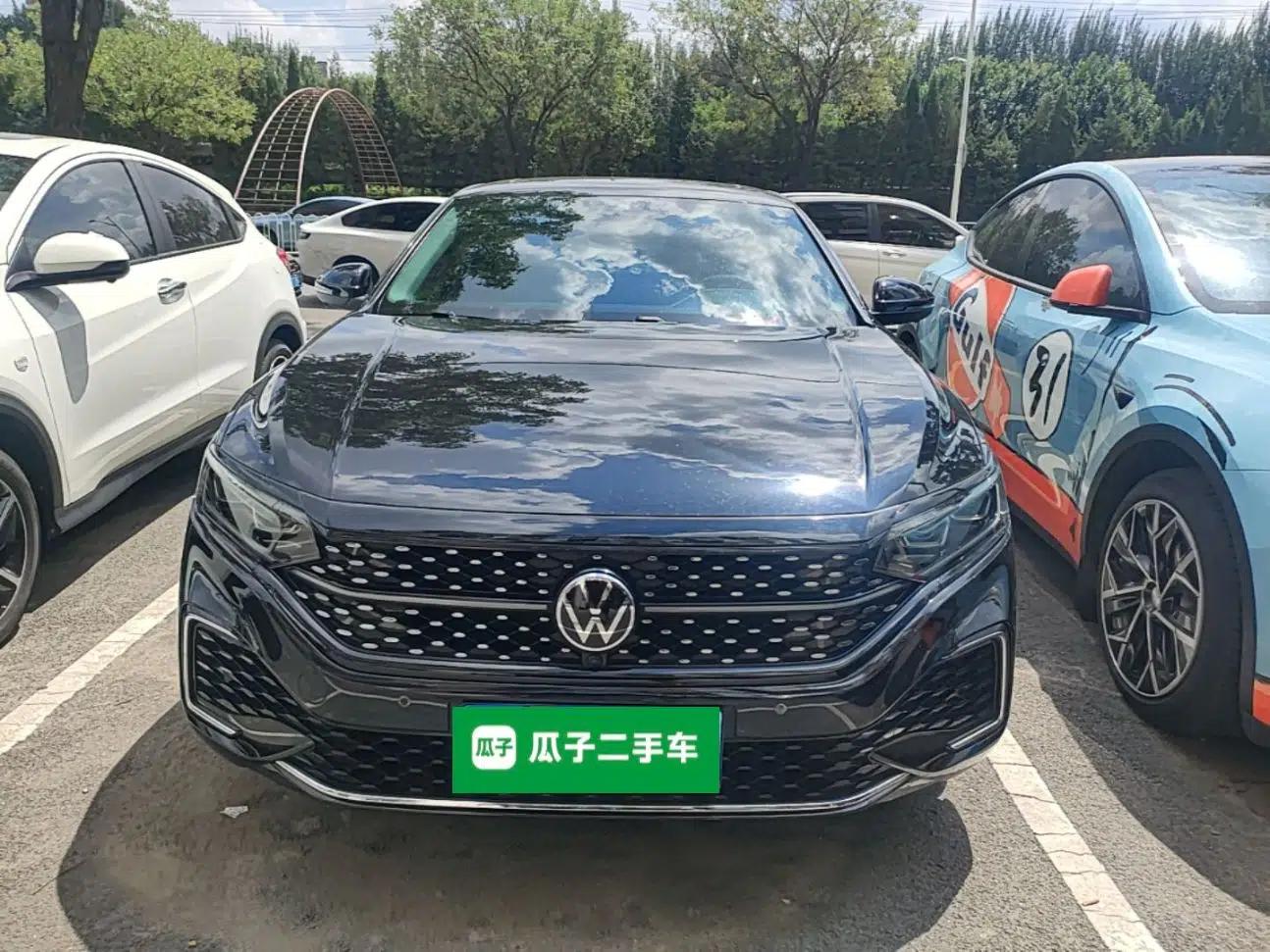 Volkswagen Passat 2023 Restyled 330TSI Starry Luxury Edition — миниатюра 2