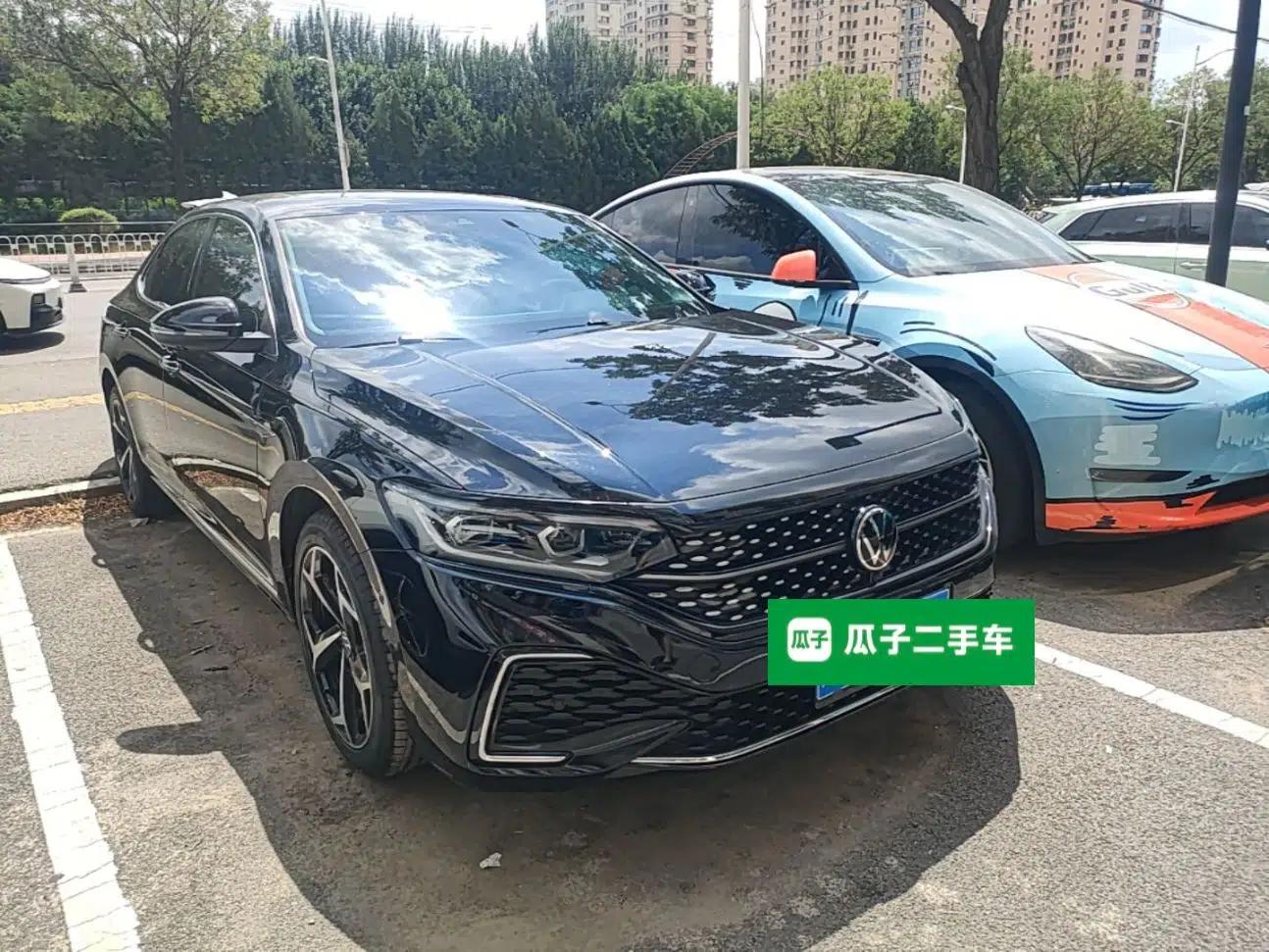 Volkswagen Passat 2023 Restyled 330TSI Starry Luxury Edition — миниатюра 3