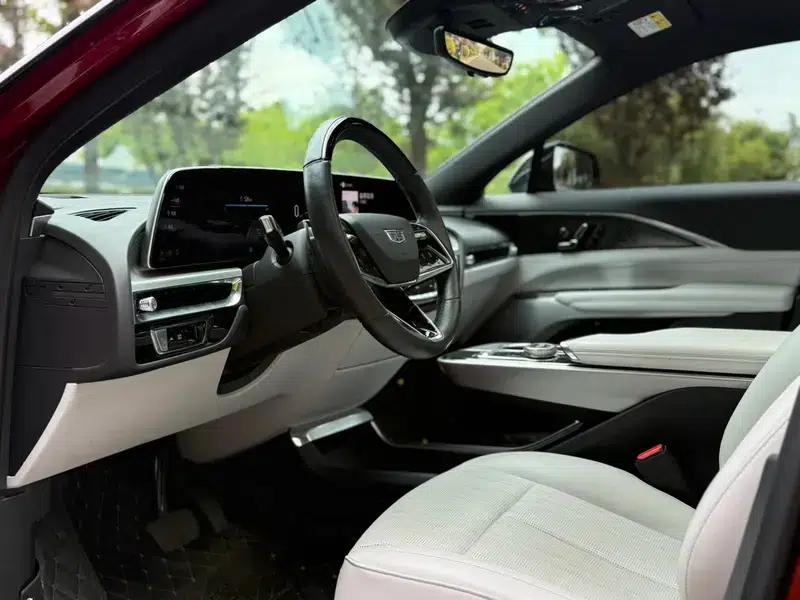 iQ Ruige 2022 Rear-Wheel Drive Long-Range Luxury Edition — миниатюра 17