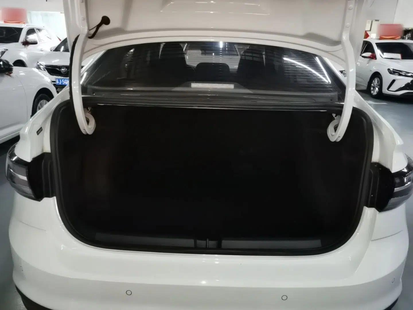 Volkswagen Lavida 2025 New Sharp 1.5L Outstanding New Edition — миниатюра 22